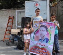 بالصور.. مهجة ا لقدس تنظم خيمة تضامنية مع الأسرى  المضربين أمام الصليب الأحمر