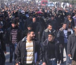 بالصور:سرايا القدس تودع احد قادتها البارزين في موكب جنائزي مهيب
