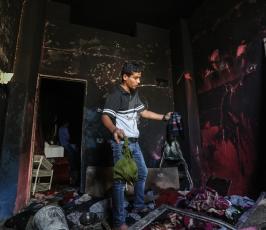 حريق منزل عائلة الهندي بغزة ‫(30597514)‬ ‫‬
