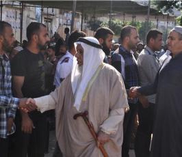 بالصور:الجهاد ترعى صلح عشائري كبير بين عاتلتي "البطريخى"