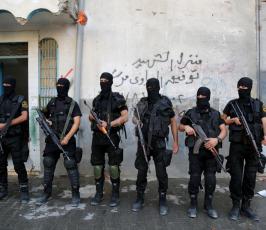 سرايا القدس كتيبة اجديدة تزور عوائل شهداء البنيان المرصوص صبيحة عيد الفطر ‫(30438822)‬ ‫‬