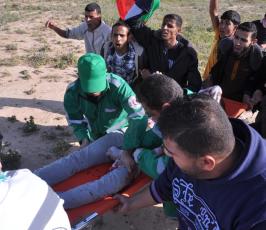 بالصور:مواجهات بين شبان فلسطينيين وقوات الإحتلال شرق المقبرة الشرقية وقرب ناحال العوز