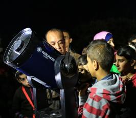 أطفال من غزة يرحلون لأضخم كواكب المجموعة ا ‫(29417868)‬ ‫‬