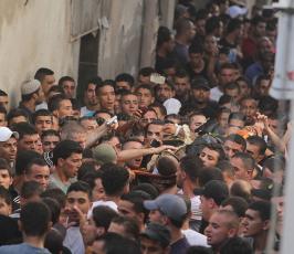 تشييع الشهيد اسلام الطوباسي الذي اغتالته قوات الاحتلال فجر اليوم في مخيم جنين