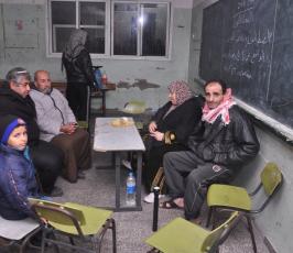 بالصور: تسونامي يضرب غزة ويشرد الآلاف في المدارس بسب السيول