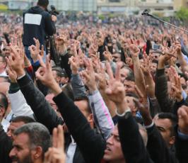 مسيرة حاشدة لموظفين السلطة ‫(38273543)‬ ‫‬