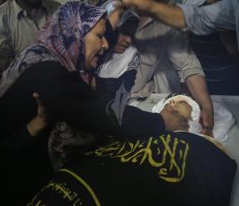 بالصورجماهير غفيرة تشيع شهيد سرايا القدس بمشاركة قيادات فلسطينية من كافة الفصائ ‫(38797826)‬ ‫‬