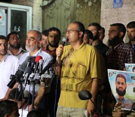  وقفة مع الاسير محمد علان  امام مقر الصليب الاحمر بمدينة غزة ‫(34865685)‬ ‫‬