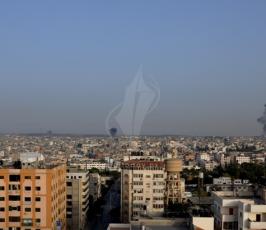 أعمدة الدخان جراء استمرار القصف الصهيوني