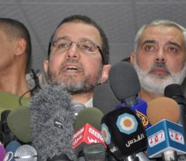 شهداء وجرحى عقب وصول رئيس الحكومة المصرية هشام قنديل لمستشفي الشفاء بغزة