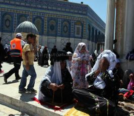 صلاة الجمعة في يوم القدس العالمي داخل باحات المسجد الأقصى المبارك