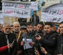 اصحاب المصانع والمنشآت التجارية المتضررة  (12)