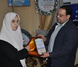 اللجنة الاعلامية للجهاد الاسلامى تزور أسر الشهداء الصحفيين بغزة
