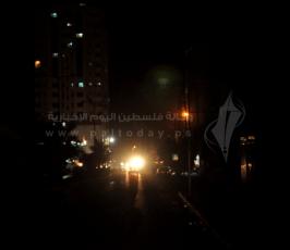 في ظل انقطاع الكهرباء.. عدسة فلسطين اليوم تتجول في شوارع غزة