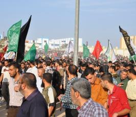 "هنية" يشارك في تشييع الشهيد أبو بكرة
