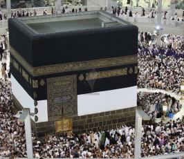 حجاج بيت الله يستعدون للوقوف بعرفة