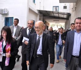 السفير اليابانى يزور قسم الحضانة في مجمع الشفاء الطبي ‫(185933470)‬ ‫‬