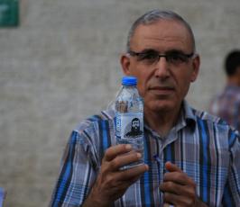 افطار مية وملح امام الصليب تضامن مع الشيخ خضر عدنان ‫‫‬ ‫(30569873)‬ ‫‬