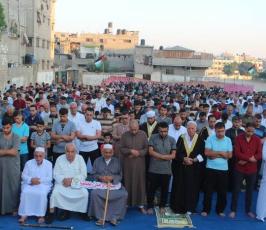  آلاف المواطنين يؤدون صلاة العيد بدعوة من الجهاد . ‫(41353746)‬ ‫‬.jpeg