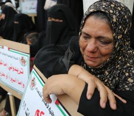 أهالى الشهداء ‫(1)‬