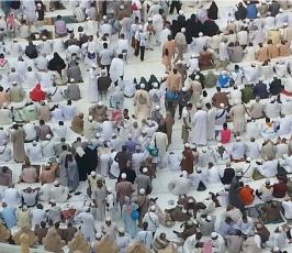 الحجاج يواصلون الشعائر الدينية استعدادا ليوم عرفه