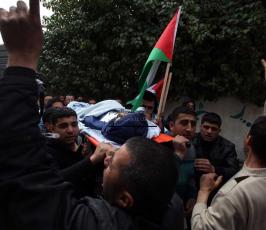 خاص فلسطين اليوم..الشهيد محممد عصفور (22 عاماً) لدى وصوله مستشفى رام الله