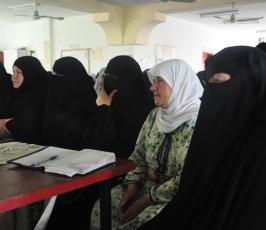 العمل النسائي تعقد ندوة سياسية في مسجد أرض الرباط بحضور الأسيرة المحررة هناء شلبي