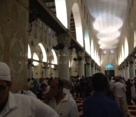اصابات واعتقالات قي اقتحام الاحتلال لباحات المسجد الأقصي