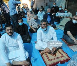 صلاة الجمعة امام الصليب (5).JPG