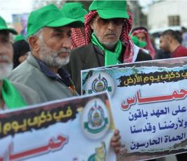 بالصور:الفصائل تحيي ذكرى يوم الأرض قبالة معبر بيت حانون