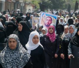العمل النسائي للجهاد تنتفض نصرة للأسرى الأبطال في سجون الاحتلال بمسيرة حاشدة