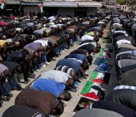مواجهات بين المواطنين وجنود الاحتلال في مسيرات يوم الأرض بالضفة الغربية