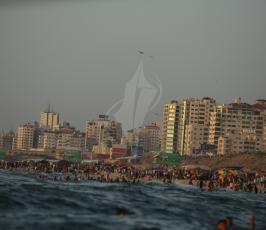 شاطئ بحر مدينة غزة (12).JPG