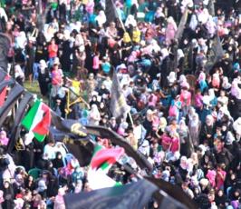 خنساوات الشعب الفلسطينى وأبنائهم يشاركون بمهرجان الانطلاقة الجهادية