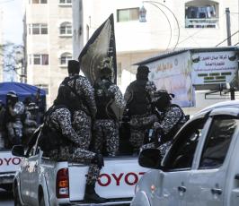جنازة عسكرية لوالد الشهيد محمد مهنا ‫(39649801)‬ ‫‬