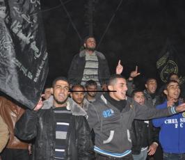 حشود مسيرة "الإنذار"