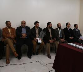  طابعًا بريديًا خاصًا بالصحفي الفلسطيني ‫(1)‬ ‫‬