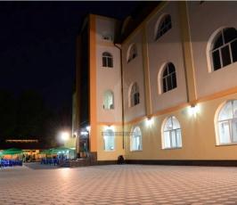 أول أيام شهر رمضان المبارك 1435هـ في العاصمة الأوكرانية"كييف "