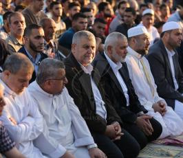  صلاة العيد في مخيم العودة شرق غزة ‫(41353757)‬ ‫‬.JPG