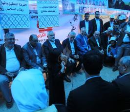 زيارة الدكتور محمد الهندى واسماعيل هنية الى خيمة اعتصام الاسرى ‫(38666754)‬ ‫‬
