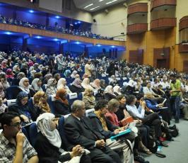 مؤتمر علمى بالجامعة الاسلامية بحضور بروفسور امريكى مناهض لإسرائيل