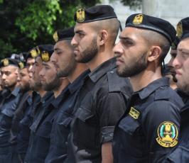 بالصور:التشريعي يتضامن مع الأسرى الاداريين في سجون الاحتلال