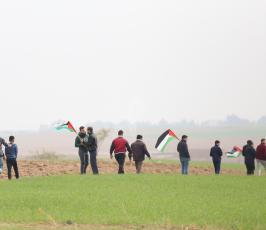 أهالي الأسرى الفلسطينيين ينظمون وقفة تطالب بإطلاق سراح انبائهم من مكان أسر شاؤول ارون شرق غزة ‫(42598924)‬ ‫‬