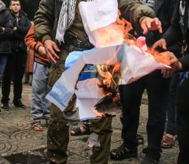 مسيرات حاشدة في غزة رفضاً للقرار الأمريكي بنقل السفارة للقدس المحتلة ‫(29274001)‬ ‫‬