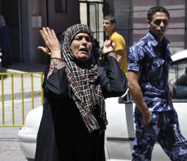 شهداء وجرحى في غارة على سيارة مدنية في بلدة بني سهيلا شرق خانيونس‏