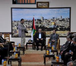 وفد طبى مصرى يزور رئيس الوزراء الفلسطينى بغزة