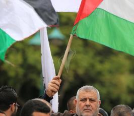 مسيرات حاشدة في غزة رفضاً للقرار الأمريكي بنقل السفارة للقدس المحتلة ‫(29274004)‬ ‫‬