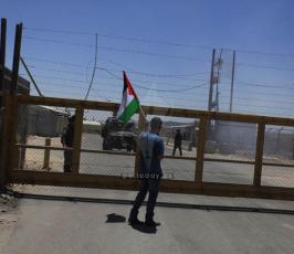 الاحتلال يقمع تظاهرة منددة بالعدوان على قطاع غزة أمام معتقل عوفر