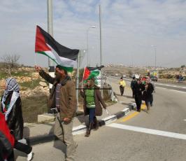 علم فلسطين فوق مستوطنة "اليعازر" جنوب بيت لحم