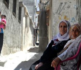 بالصور:تعرف على حياة سكان المخيمات الفلسطينية في غزة
